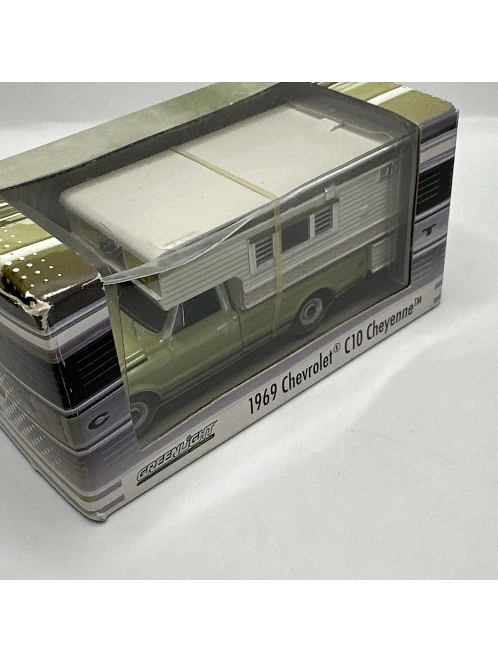 Greenlight 1968 Chevrolet C10 Cheyenne Camper  1/64 NEW + FAST SHIPPING